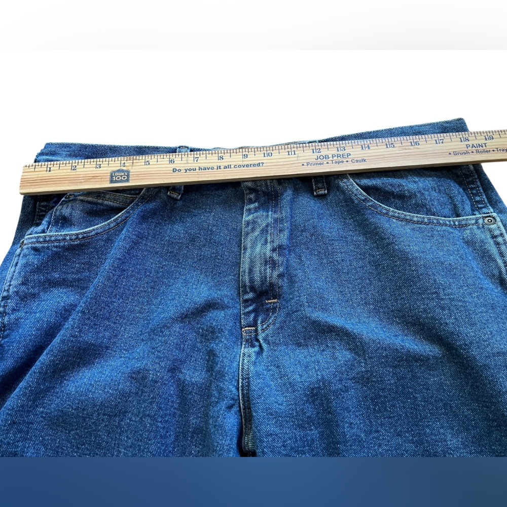 Wrangler like new men’s size 36/32 denim blue jeans - Picture 3 of 5